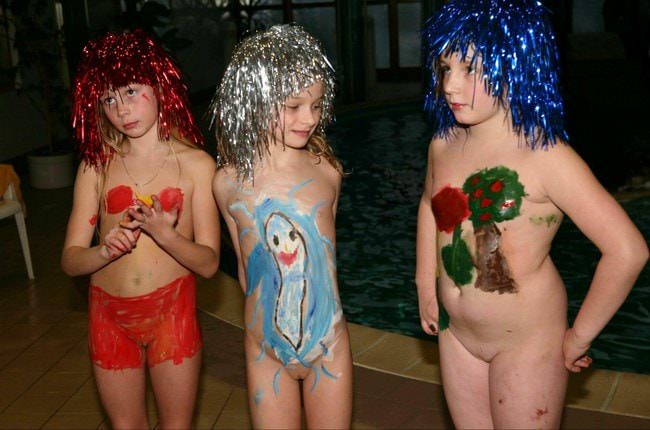 Purenudism premium galerie photo de la famille naturisme jeune nudiste photos [Nu piscine] [Naturisme France]