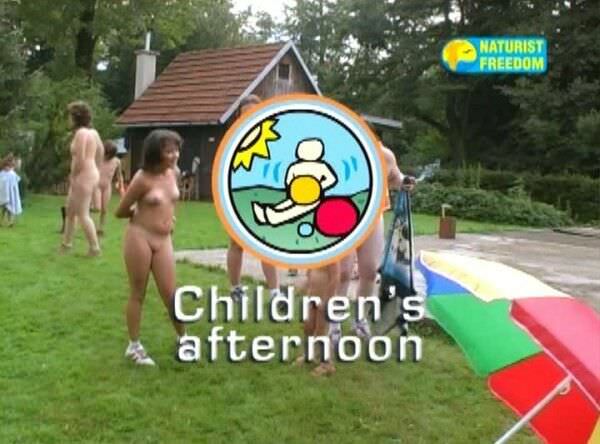 La famille nudisme vidéo - Childrens afternoon [Nudisme outdoor] [720x576 | 00:26:17 | 1 GB] [Naturisme France]