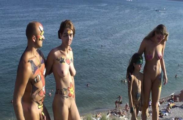 Le nudisme vidéo Full HD - Nue belle nudiste vacances à la mer [Sunny beach] [1920x1080 | 00:25:52 | 448 MB] [Naturisme France]